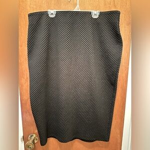 Black patterned apt 9 pencil skirt. Size XL